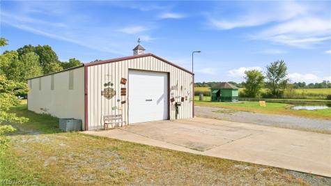 16428 W Akron Canfield Road Youngstown OH 44401
