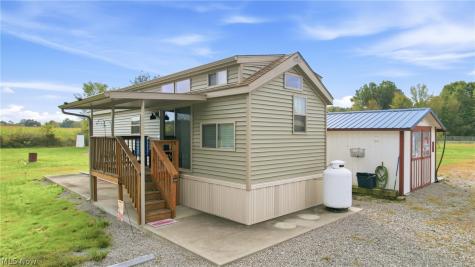16428 W Akron Canfield Road Youngstown OH 44401