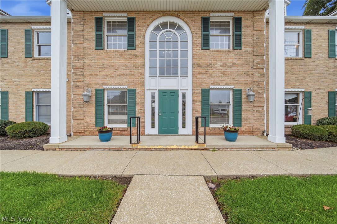 1225 S Main Street North Canton OH 44720