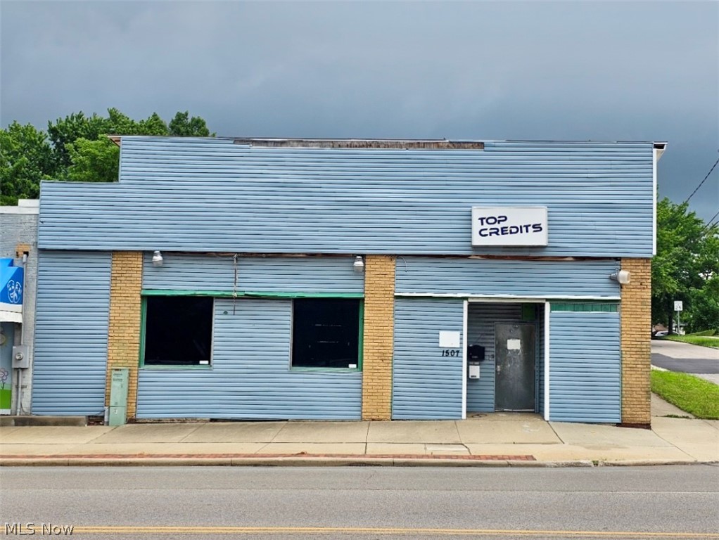 1507 S Main Street Akron OH 44301