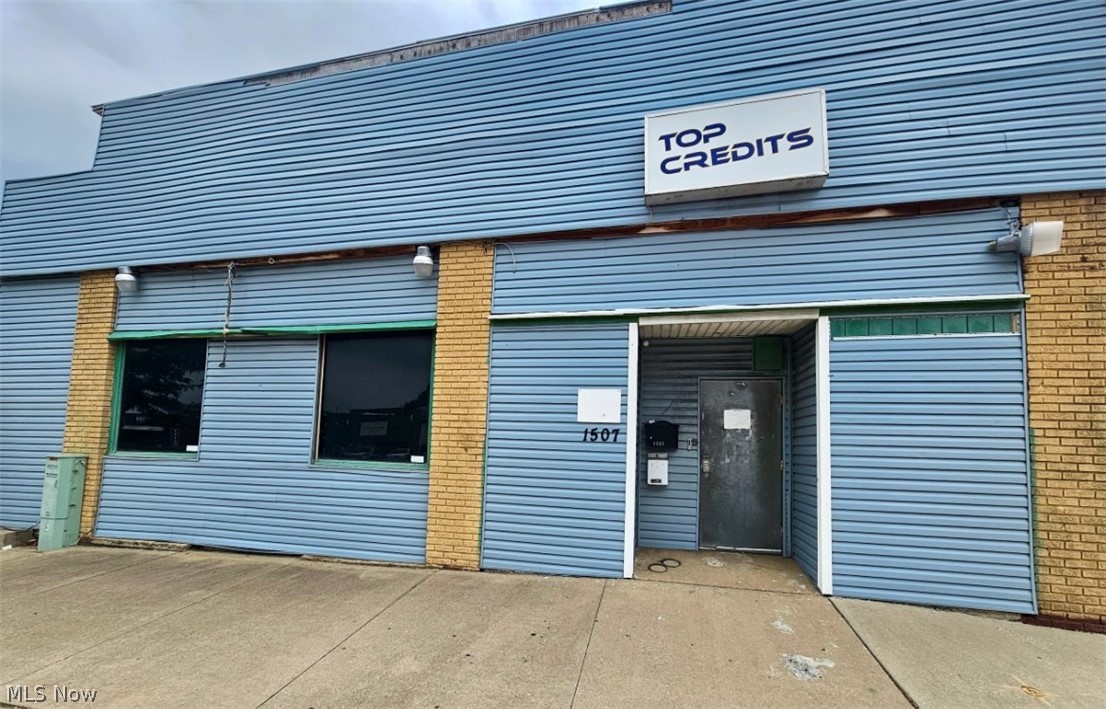 1507 S Main Street Akron OH 44301