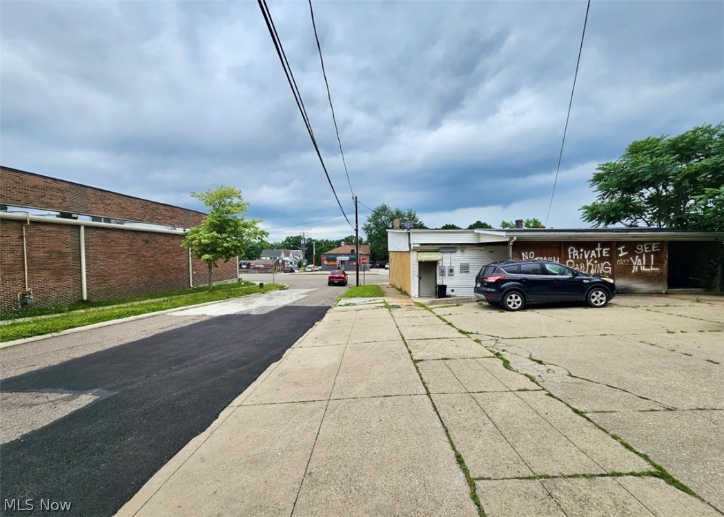 1507 S Main Street Akron OH 44301