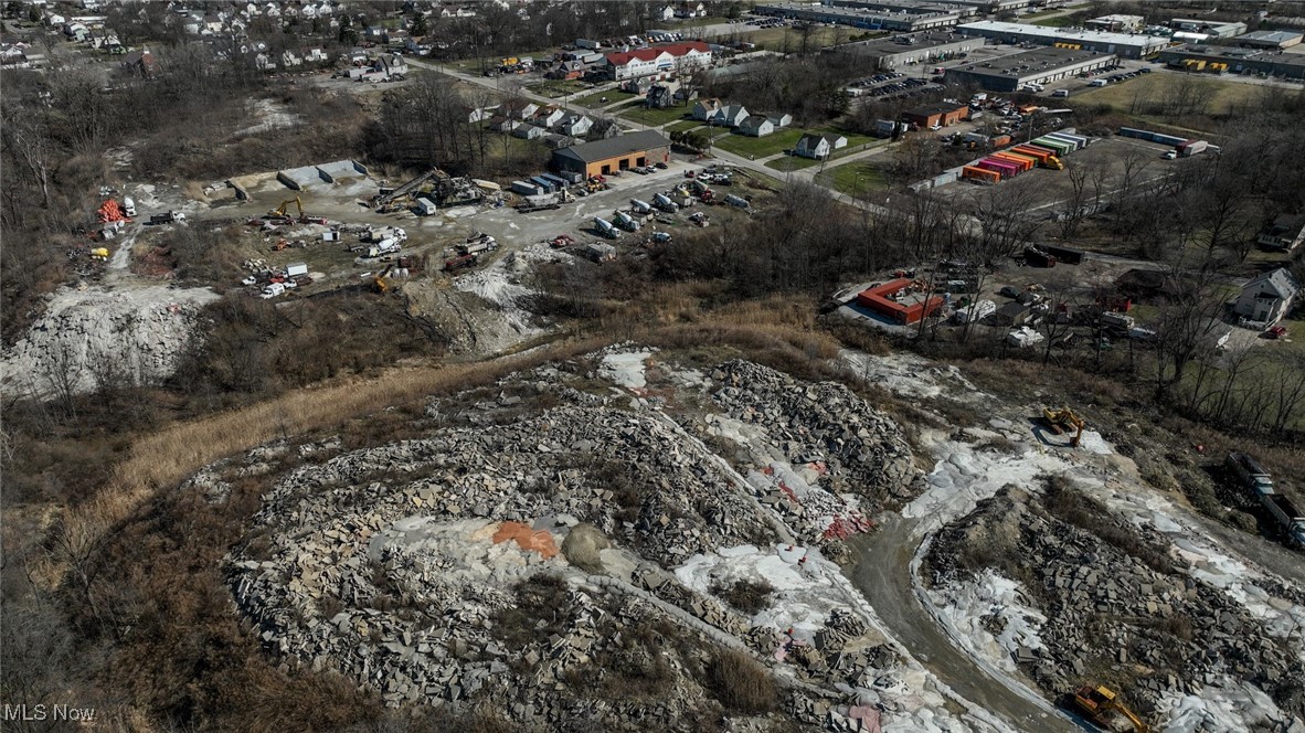 4860 Orchard Road Garfield Heights OH 44128