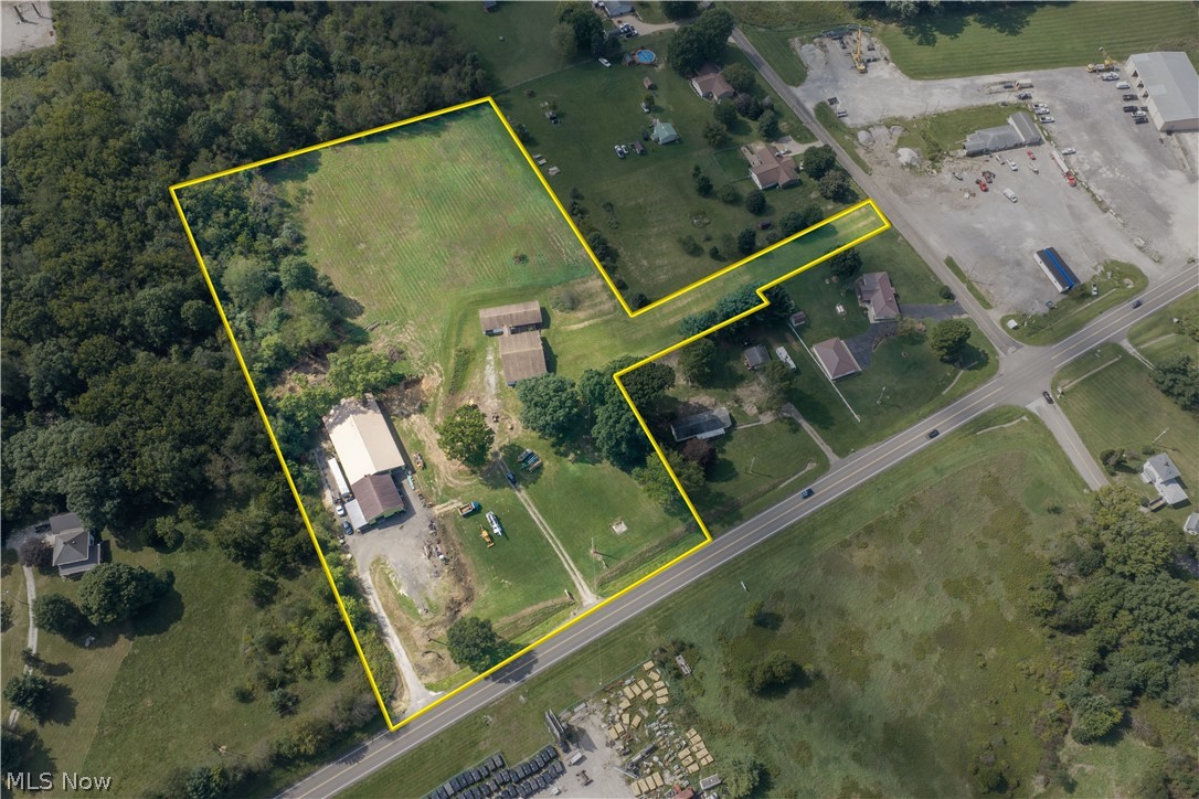 4111 Canton Road NW Carrollton OH 44615