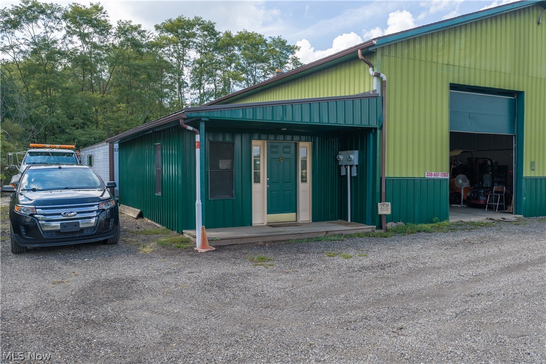 4111 Canton Road NW Carrollton OH 44615