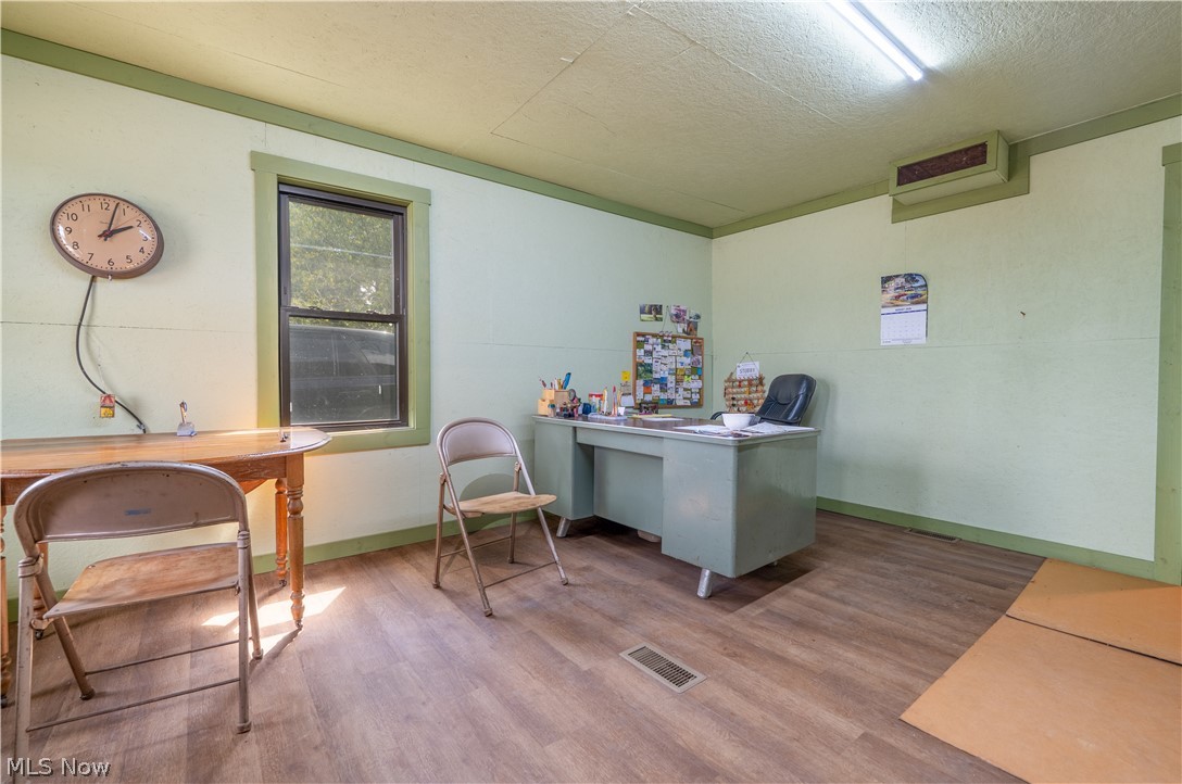 4111 Canton Road NW Carrollton OH 44615