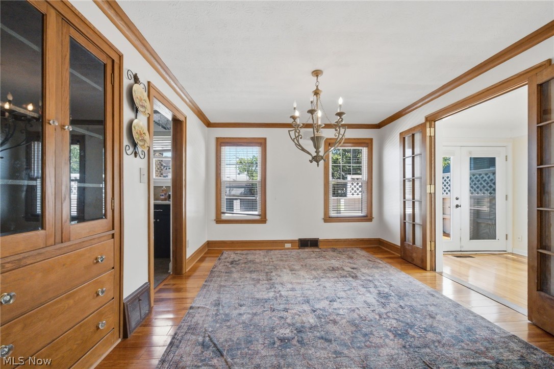 1415 Blossom Park Avenue Lakewood OH 44107