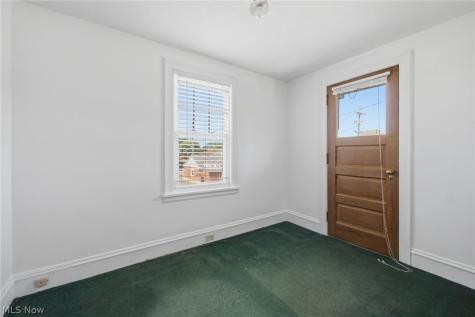 1415 Blossom Park Avenue Lakewood OH 44107