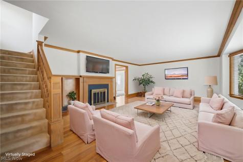 1415 Blossom Park Avenue Lakewood OH 44107