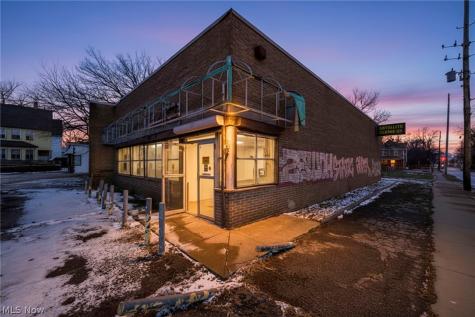 7809 Wade Park Avenue Cleveland OH 44103