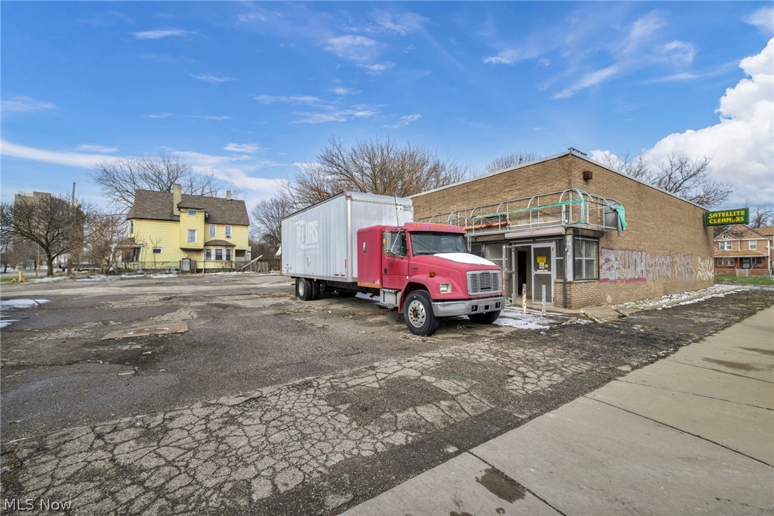 7809 Wade Park Avenue Cleveland OH 44103