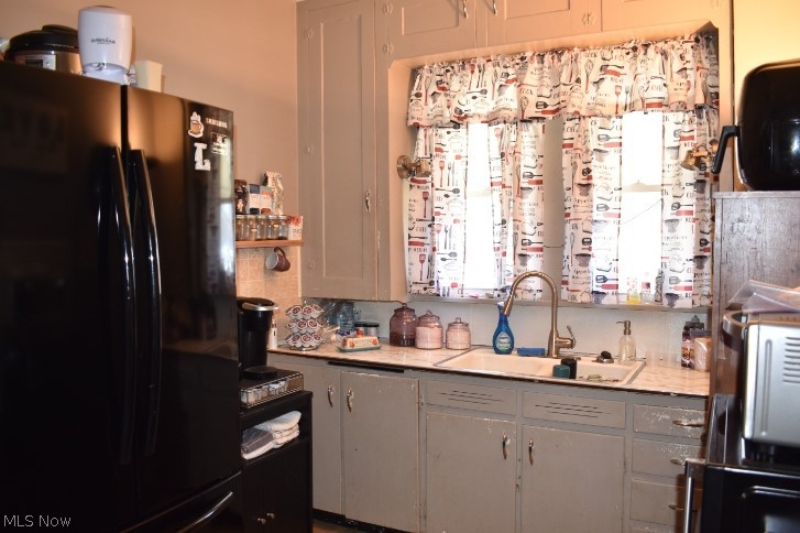 2828 Lake Avenue Ashtabula OH 44004