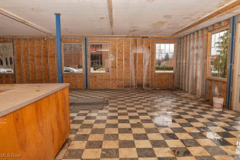 4714 Main Avenue Ashtabula OH 44004