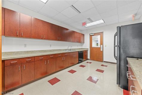 24610 Detroit Road Westlake OH 44145