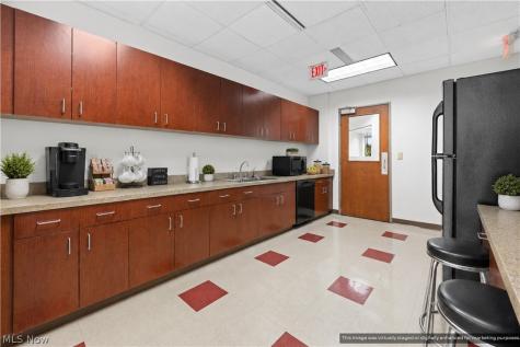 24610 Detroit Road Westlake OH 44145