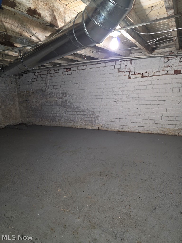 3038 Scranton Road Cleveland OH 44113