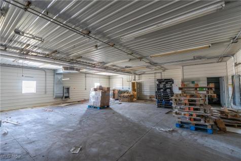 2280 Deerfield Avenue NW Dalton OH 44618