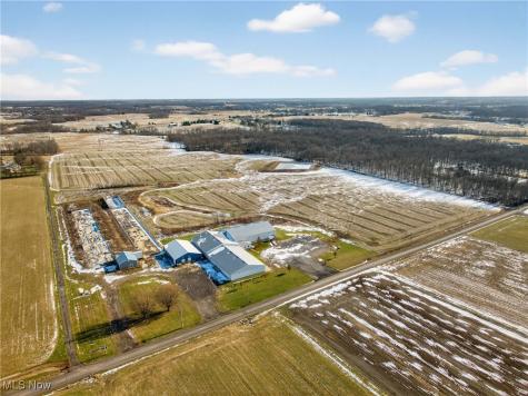 2280 Deerfield Avenue NW Dalton OH 44618