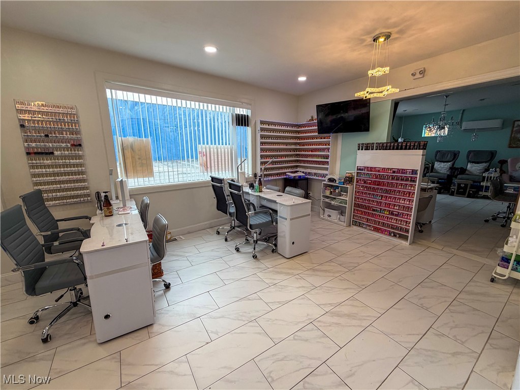 2405 Youngstown Road SE Warren OH 44484