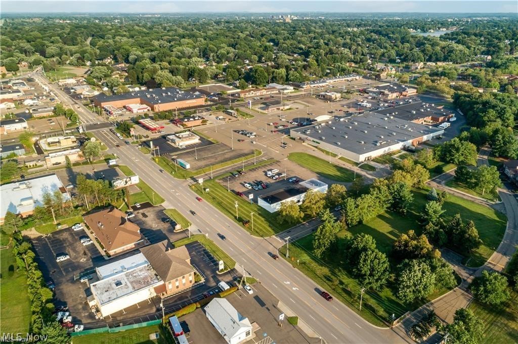 4463 Hills & Dales Road NW Canton OH 44718