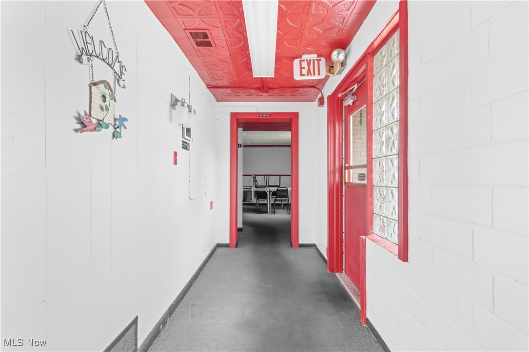 1494 Waterloo Road Barberton OH 44203