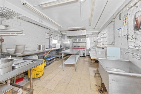 1494 Waterloo Road Barberton OH 44203