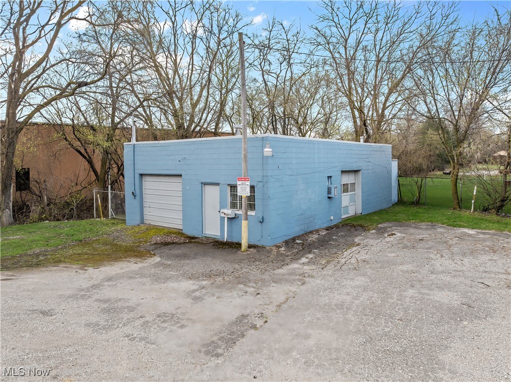 1494 Waterloo Road Barberton OH 44203