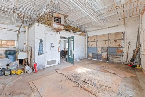 1494 Waterloo Road Barberton OH 44203