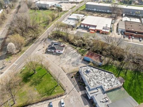 1494 Waterloo Road Barberton OH 44203