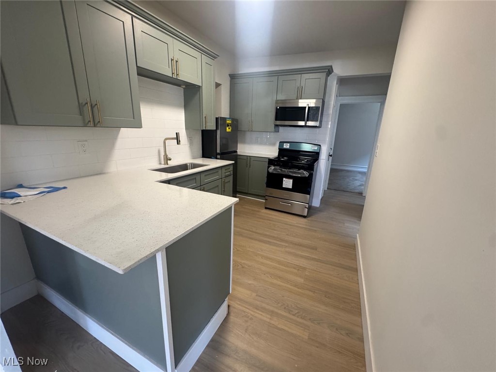 1369 W 112th Street Cleveland OH 44102