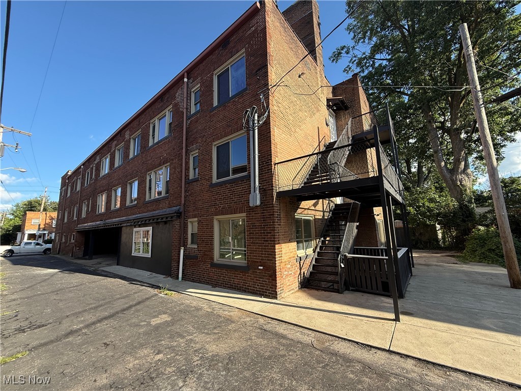 1369 W 112th Street Cleveland OH 44102