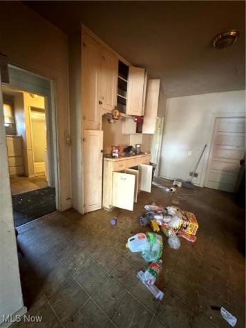 3799 E 54th Street Cleveland OH 44105