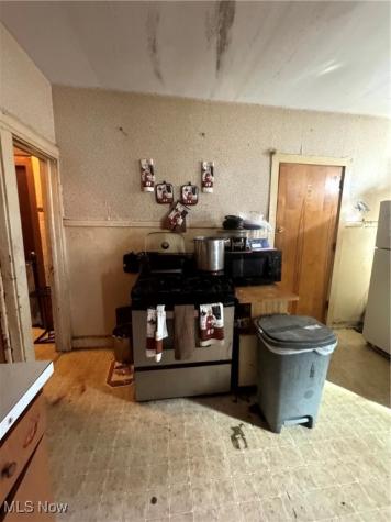 3799 E 54th Street Cleveland OH 44105