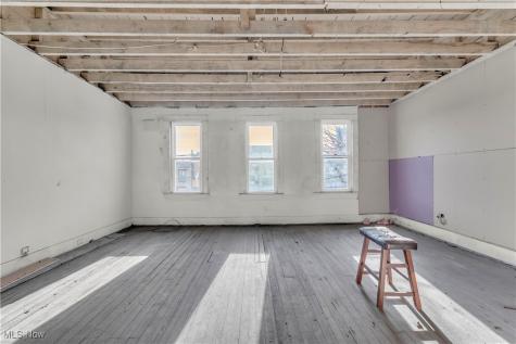 6113 Saint Clair Avenue Cleveland OH 44103