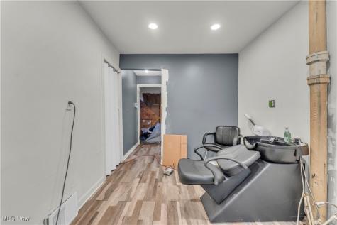 6113 Saint Clair Avenue Cleveland OH 44103