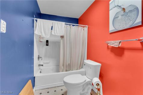 6113 Saint Clair Avenue Cleveland OH 44103