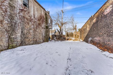 6113 Saint Clair Avenue Cleveland OH 44103