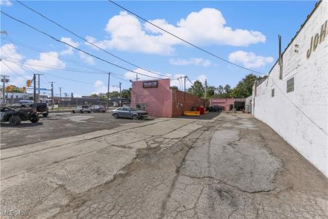 640 E 152nd Street Cleveland OH 44110