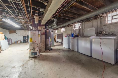 751 Starkweather Cleveland OH 44113