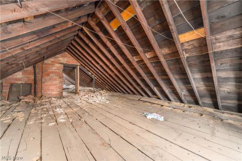 751 Starkweather Cleveland OH 44113