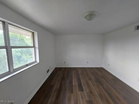 427-445 Woodland Avenue Steubenville OH 43952