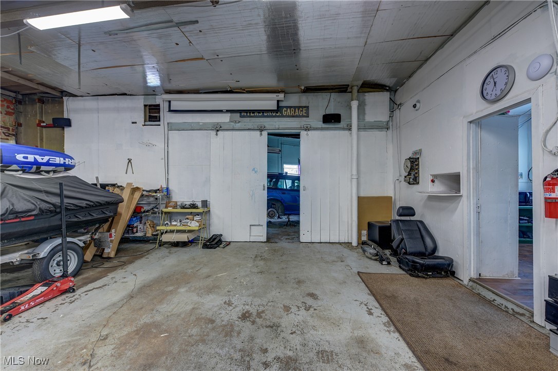 2030 Broadview Road Cleveland OH 44109