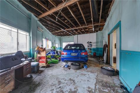 2030 Broadview Road Cleveland OH 44109