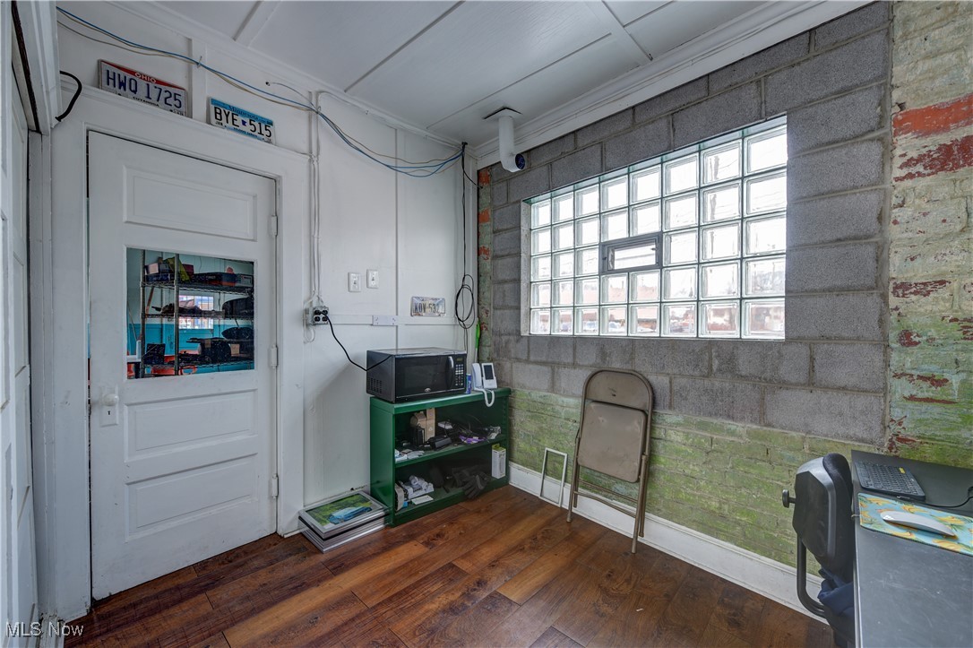 2030 Broadview Road Cleveland OH 44109