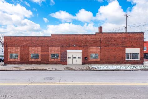 2030 Broadview Road Cleveland OH 44109