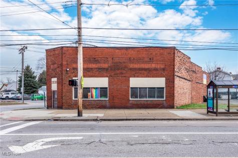 2030 Broadview Road Cleveland OH 44109