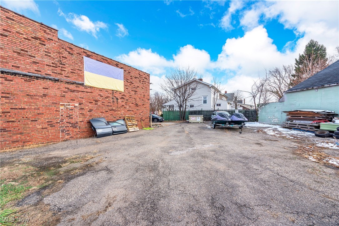 2030 Broadview Road Cleveland OH 44109