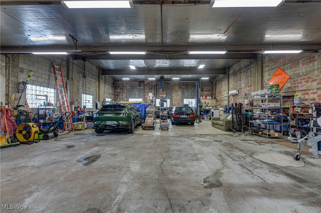 2030 Broadview Road Cleveland OH 44109