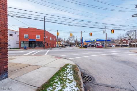 2030 Broadview Road Cleveland OH 44109