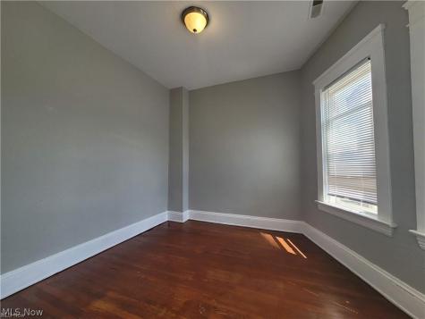4316 Pearl Road Cleveland OH 44109